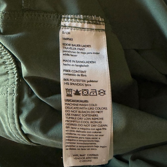 Eddie Bauer Women's Traveler Ankle Pants - Picture 8 of 9